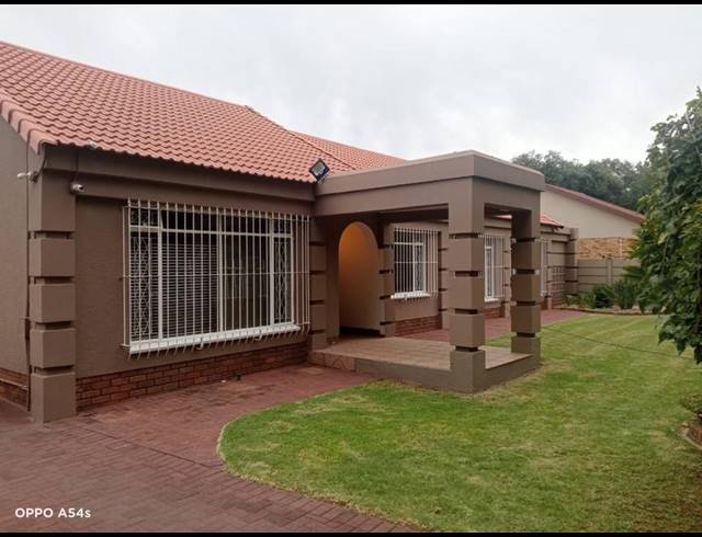 3 BEDROOM HOUSE FOR SALE IN VAALPARK